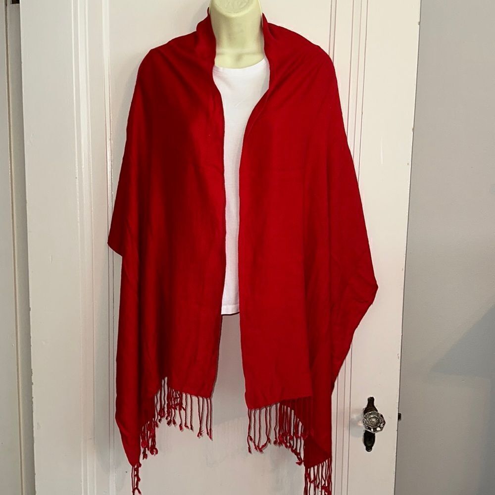 Red‎ shawl/wrap with fringe hem